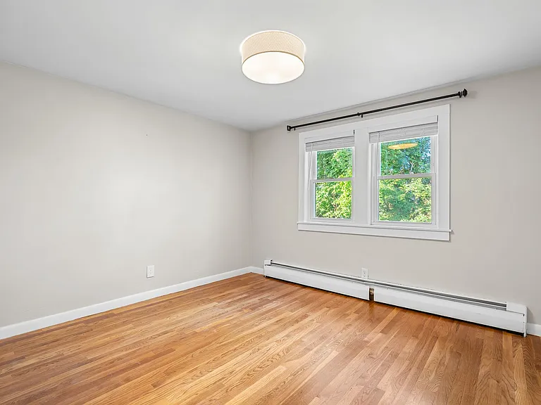 17 Scott Ave — Photo 18