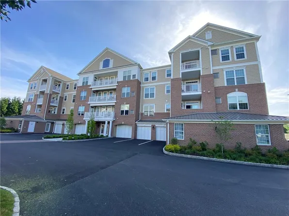 536 Regency Drive, Fishkill, NY 12524