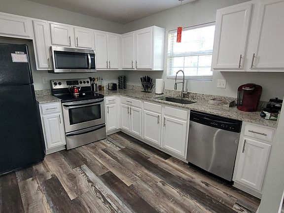 4th image of 2173 Wind Gate Ct