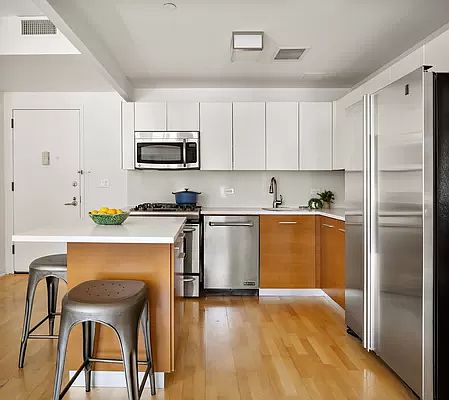 4th image of 133 Water St APT 10C