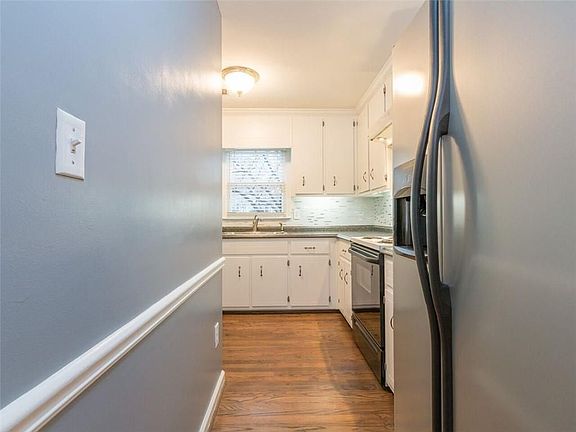 4th image of 1442 Old Virginia Ct SE