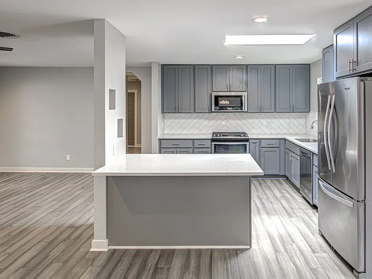1311 Westmoor Dr — Photo 10
