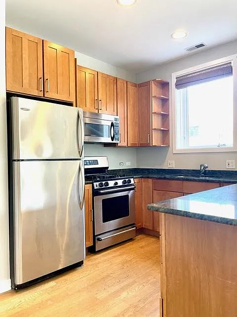 2 bed, 1500 sqft, $3,445 — Photo 4