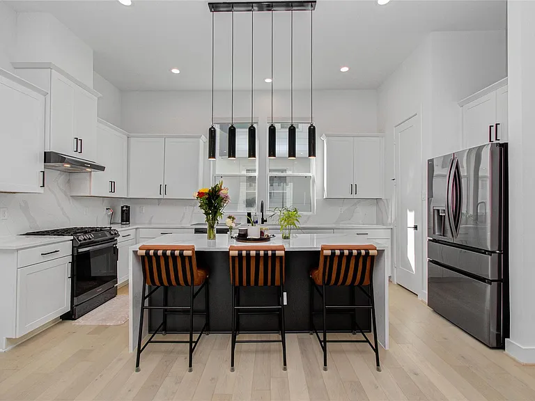 3032 Lamar St — Photo 18