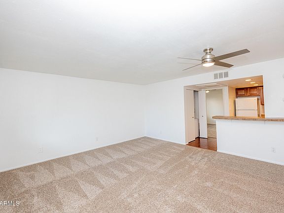 4th image of 700 W UNIVERSITY Drive #220