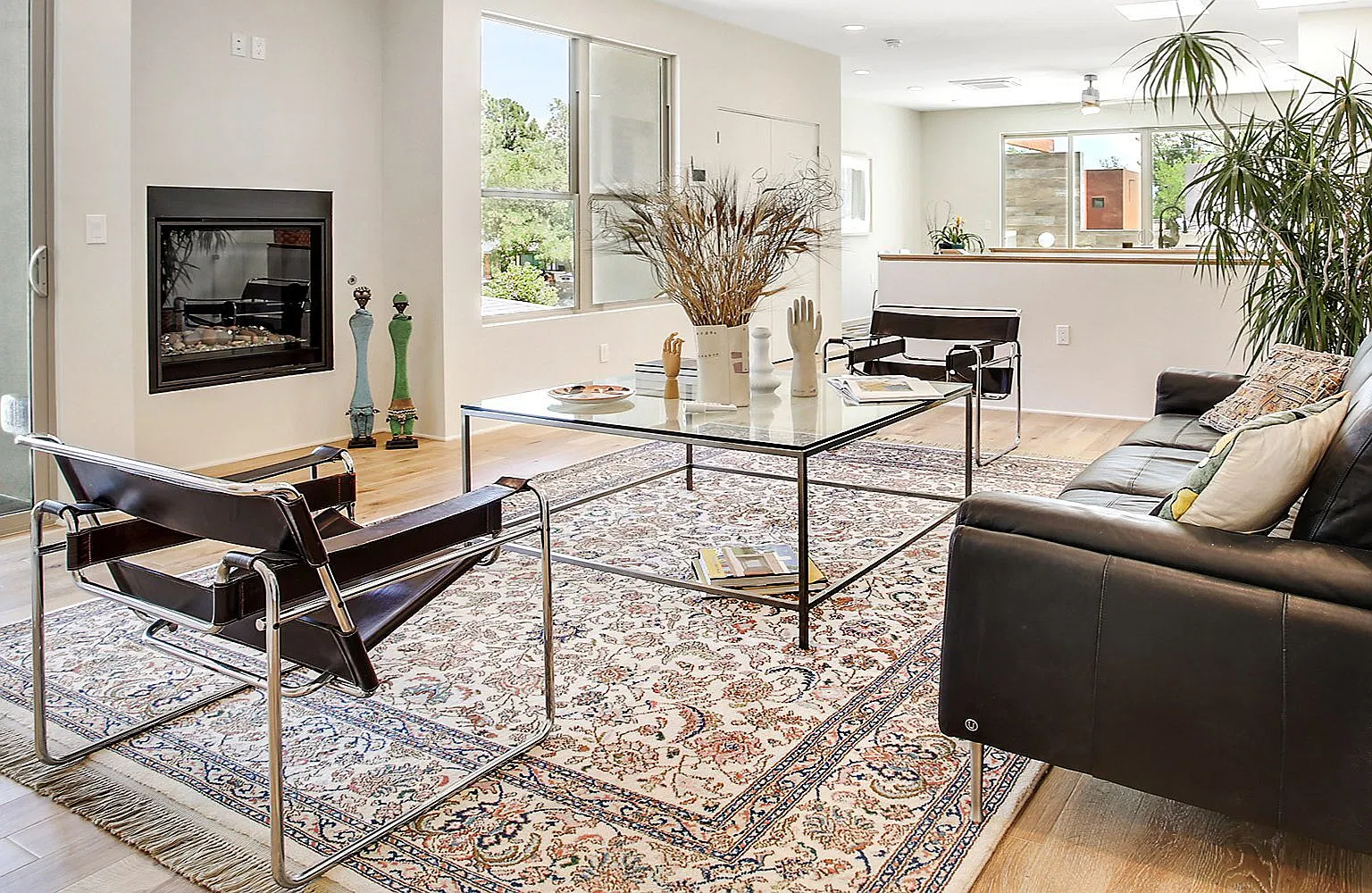 1508 San Patricio Ave SW — Photo 3
