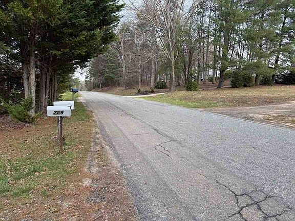 4th image of 759 Briar Ridge Rd