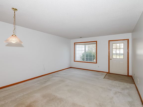 3rd image of 11423 Elmwood Ave N