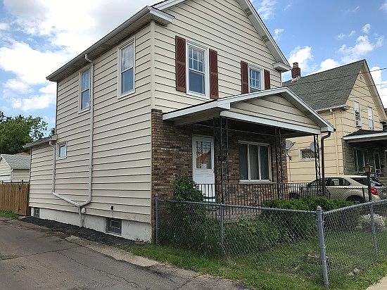 1st image of 2214 Ferry Ave