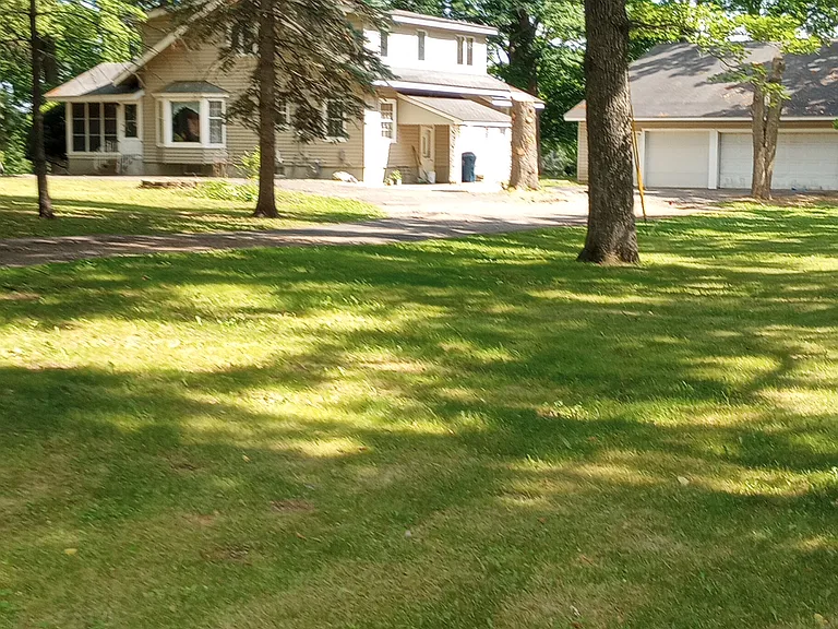 12409 Lake Street Ext — Photo 4