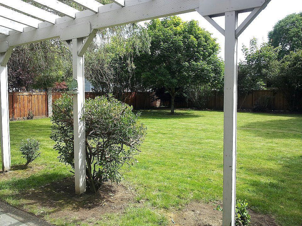 2nd image of 10320 SW Kiowa St