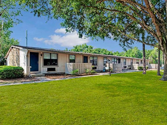 3rd image of 2317 S Volusia Ave APT 22