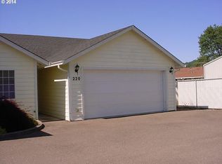 212 Taylor St, Sutherlin, OR 97479