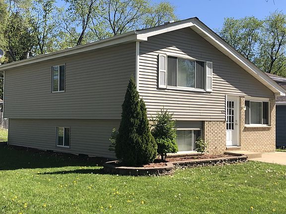 3rd image of 620 W Hillside Dr