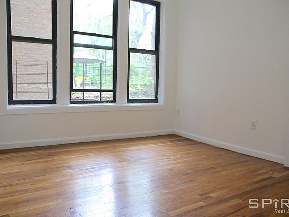 2nd image of 465 W 152nd St APT 1