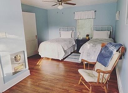 3rd image of 1321 Clifton Terrace Aly