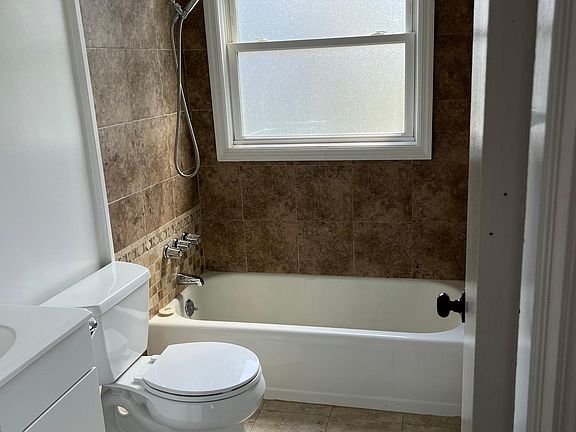 2nd image of 200 Josephine Ave #200