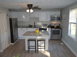 4 1st St, Sutton, MA 01590