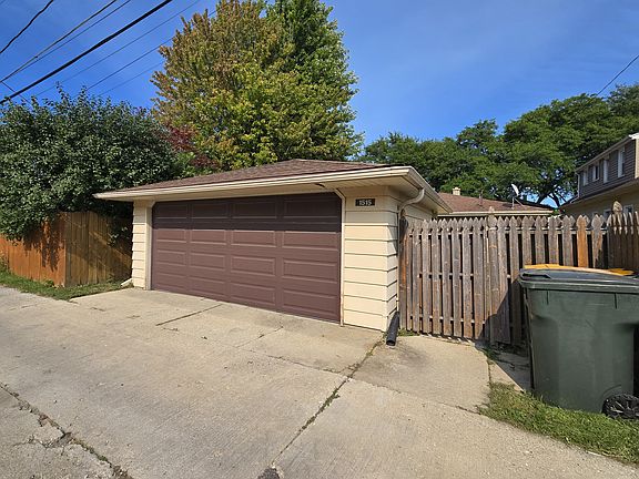 4th image of 1515 S 59th St