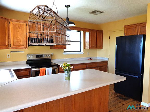 5th image of 408 Dove Ave