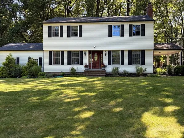 61 Heather Hill Ln, Woodcliff Lake, NJ 07677