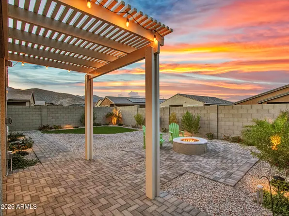 19916 W BADGETT Lane, Litchfield Park, AZ 85340