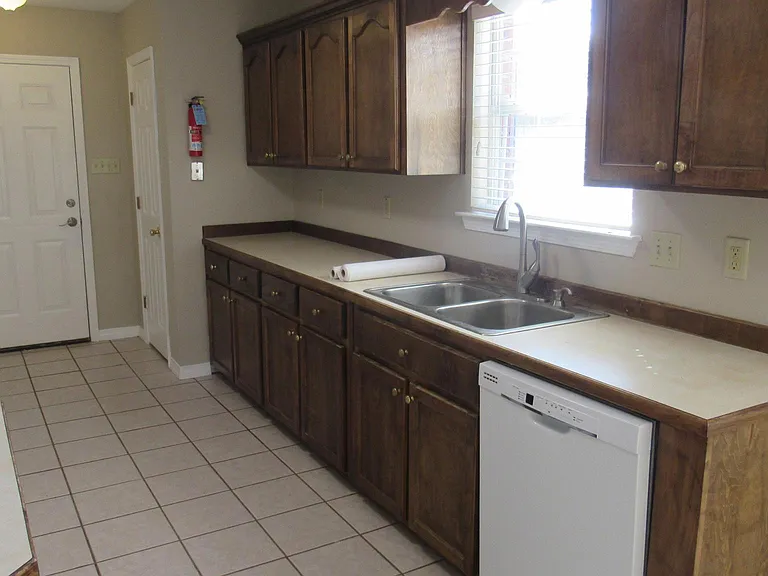 1700 Lake Mars Ave — Photo 11