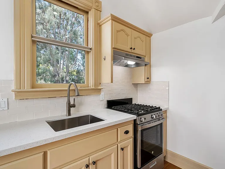 1314 Palm St — Photo 8
