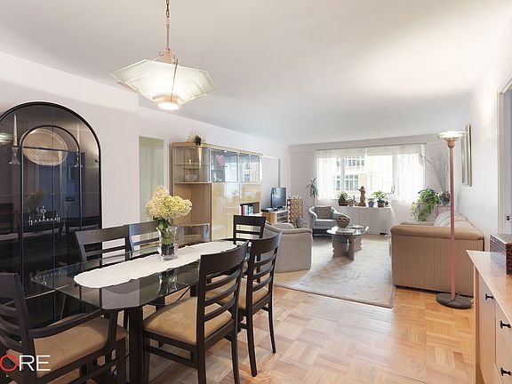 2nd image of 5 W 65th St #8D