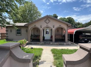 811 Gilman Ave, Dodge City, KS 67801