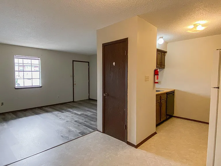 4215 Benoit Ln #9 — Photo 5