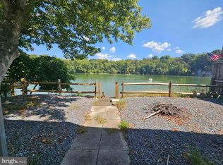 36 Boo Blvd, Falling Waters, WV 25419