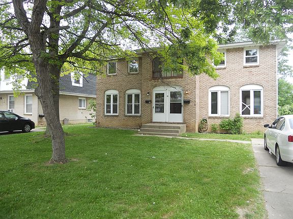 3rd image of 90 E Summerset Ln