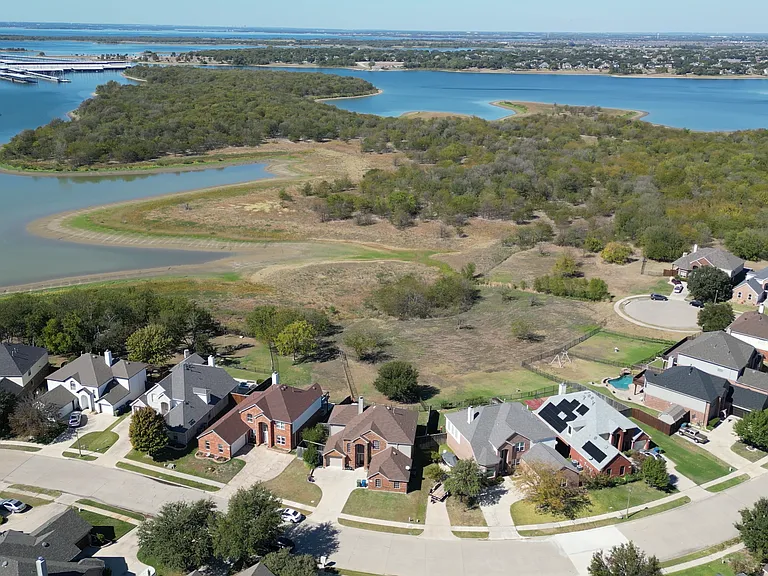 3817 Overlook Ct — Photo 27