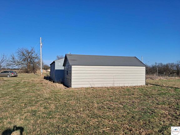 3rd image of 12975 E 1100 County Rd