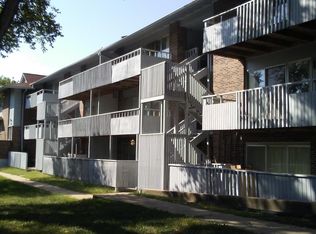 1430 McCain Ln #101, Manhattan, KS 66502