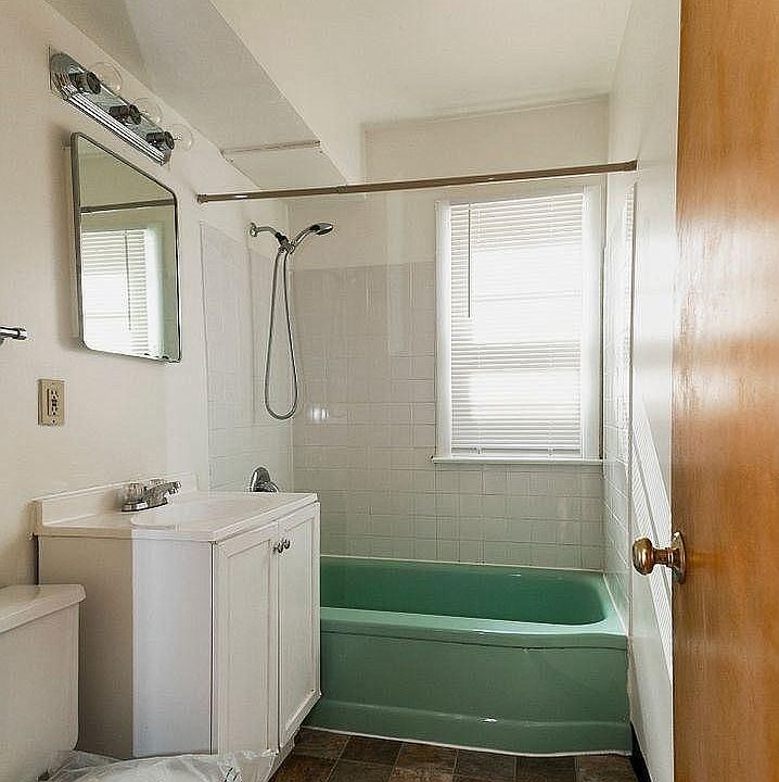1st image of 1862 Clamp Ave