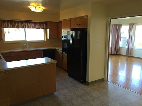 3rd image of 404 Vallejo St