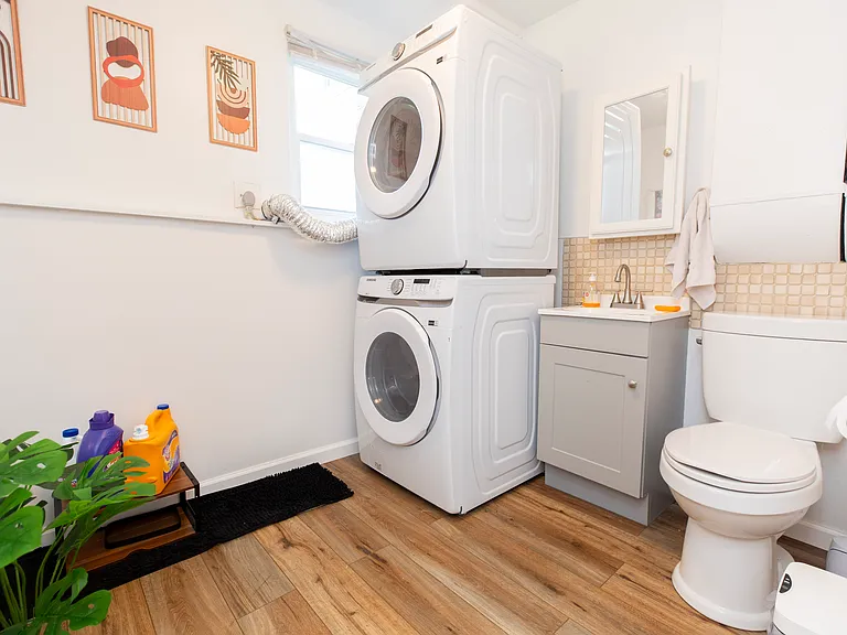 3301 Cabot Dr — Photo 13