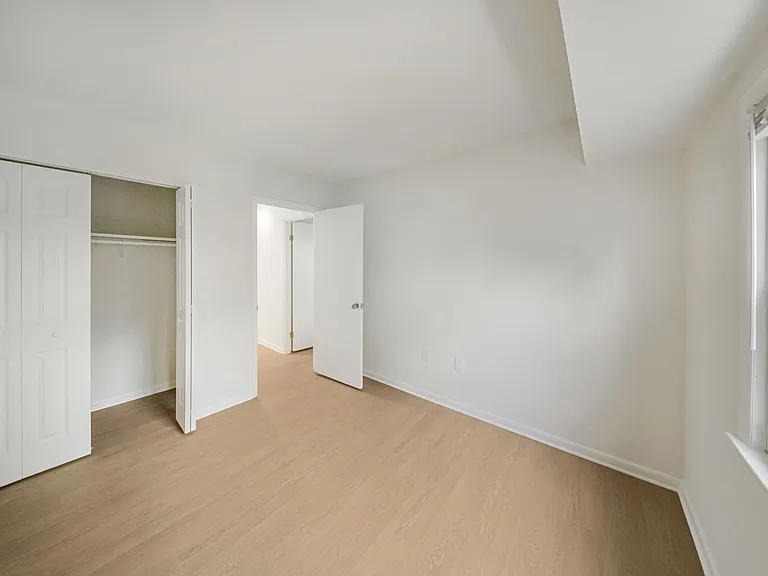 68 Orchard Dr — Photo 14