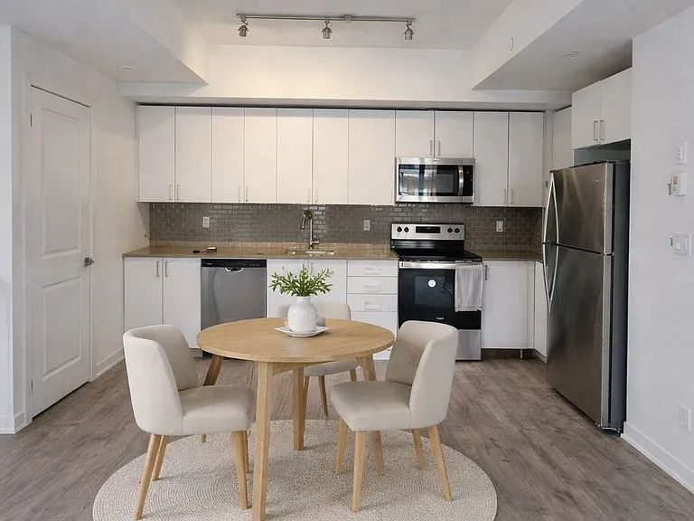 4035 Hickory Dr #25 — Photo 3
