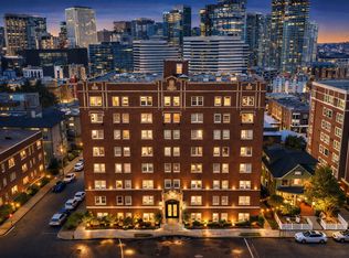 Charbern Apartments - Where Comfort Meets Classic Charm, Seattle, WA 98122
