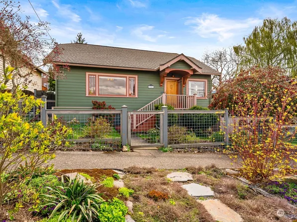 3703 SW Myrtle Street, Seattle, WA 98126