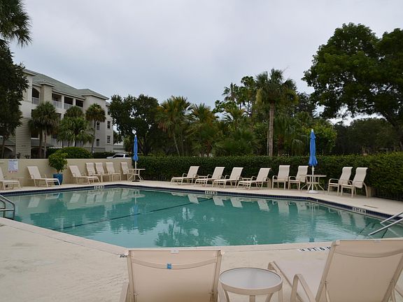 4th image of 4112 Bayhead Dr Unit 202