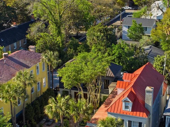 140 Queen St, Charleston, SC 29401