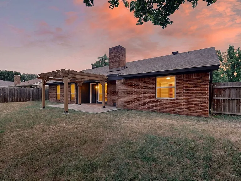 2919 Panhandle Dr — Photo 38