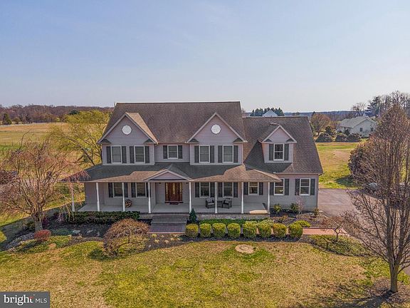 2nd image of 105 Cedar Grove Rd