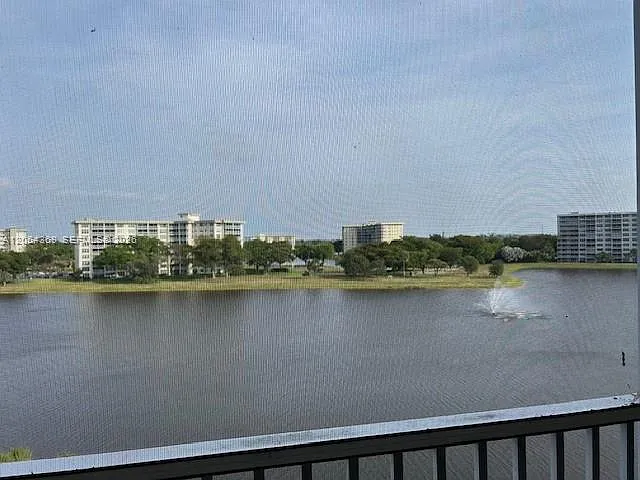 2801 N Palm Aire Dr #607 — Photo 11