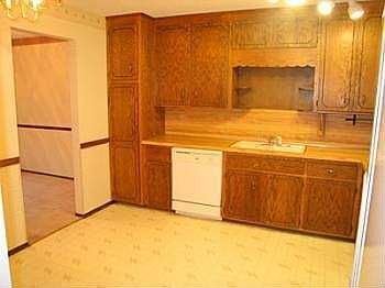 1st image of 44 Garden Dr