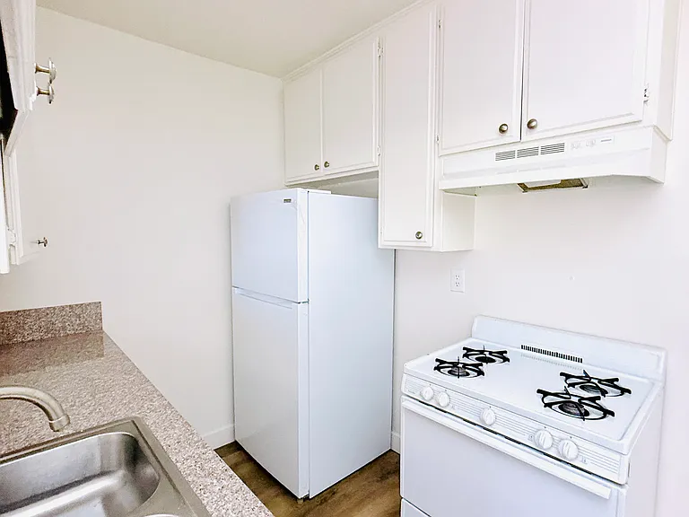 7423 N Lankershim Blvd #38 — Photo 8